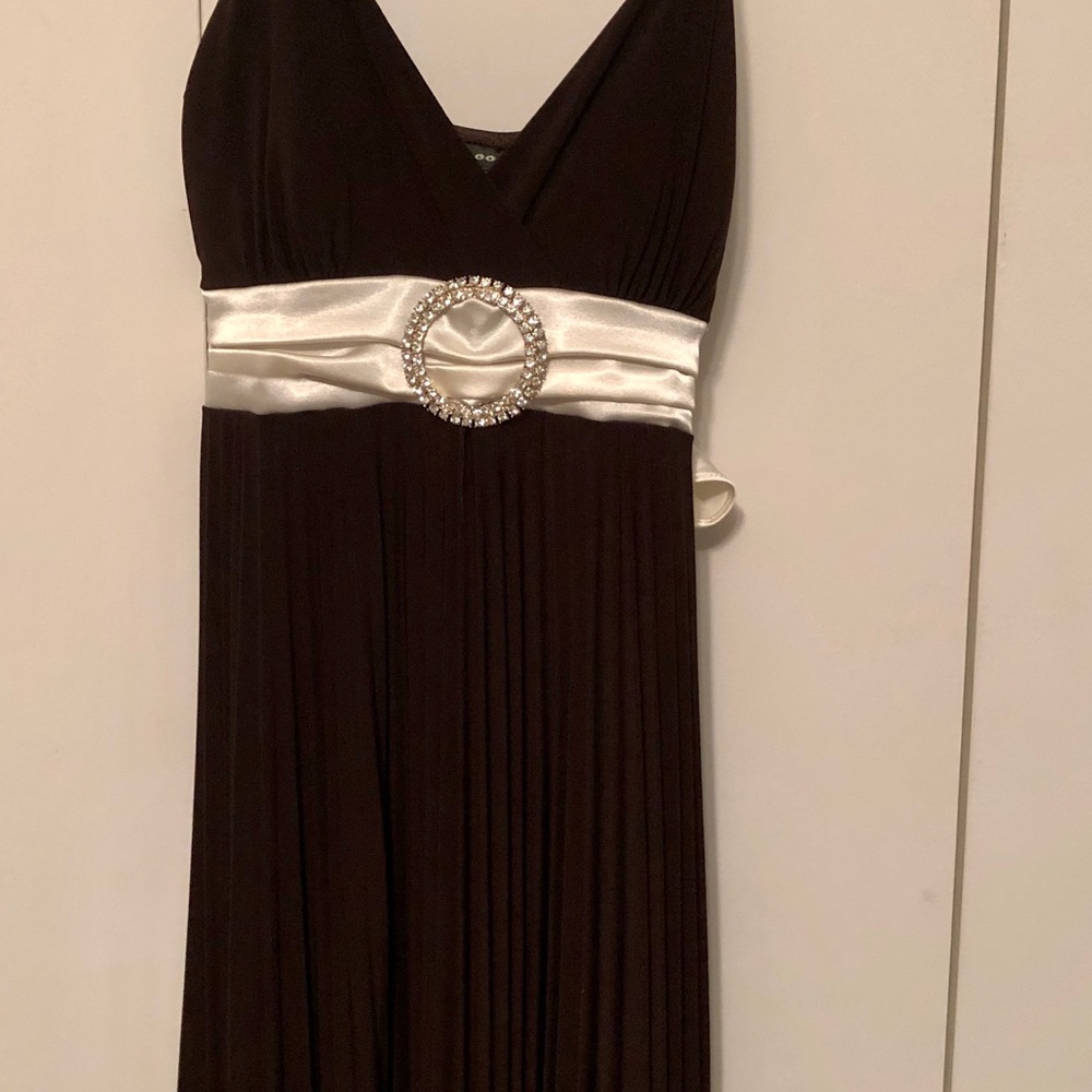 Brown dress
